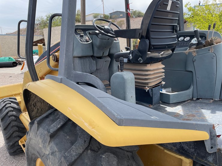caterpillar-416d-image-11