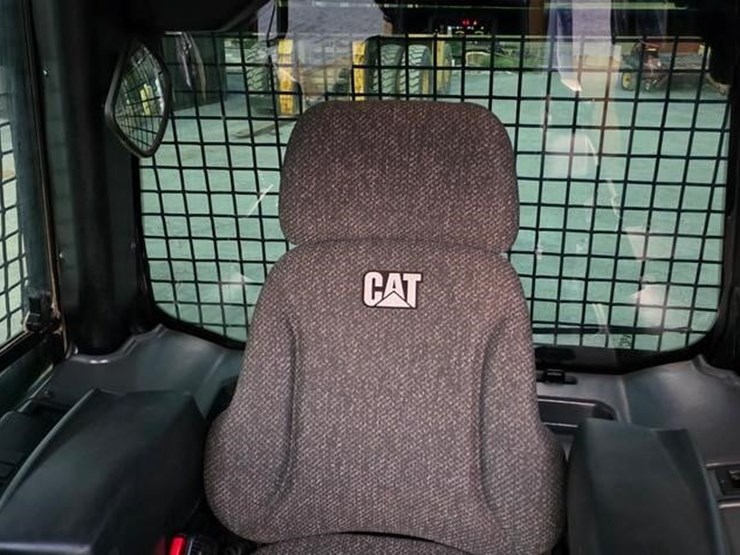 2017-caterpillar-d5k2-xl-image-68
