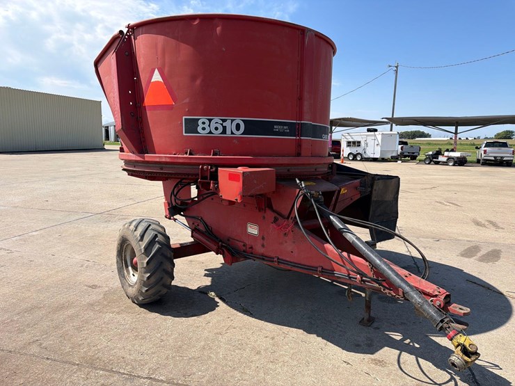 case-ih-8610-image-1