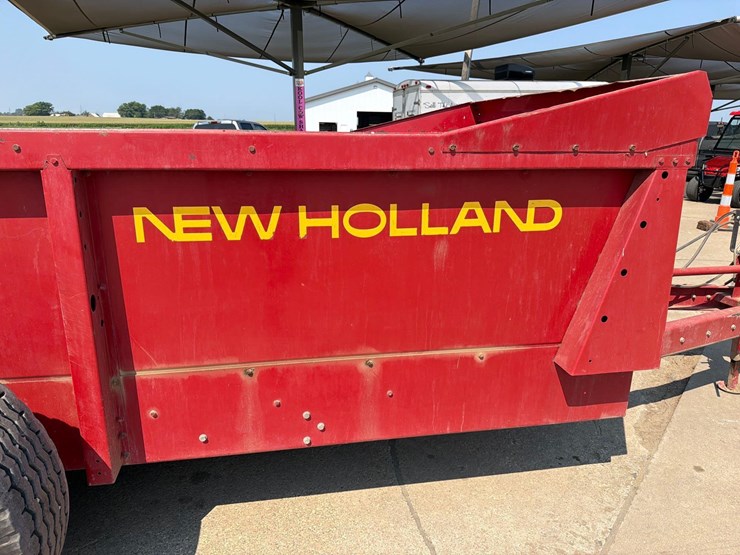 new-holland-195-image-17