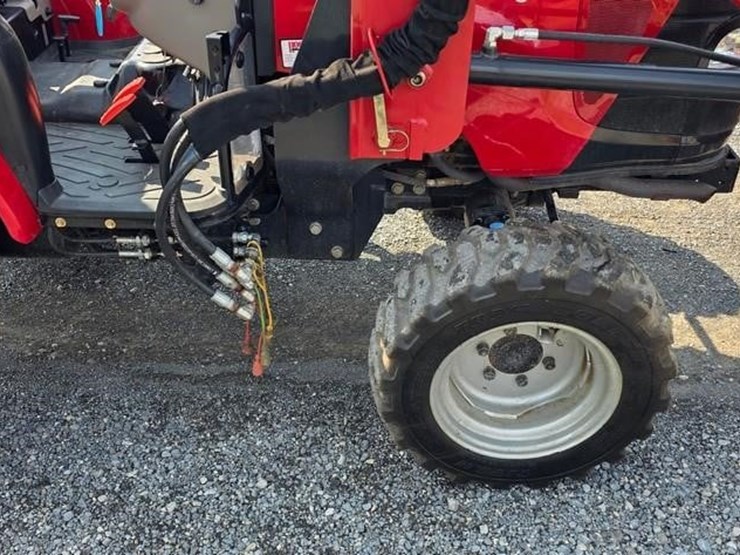 case-ih-farmall-35c-image-22