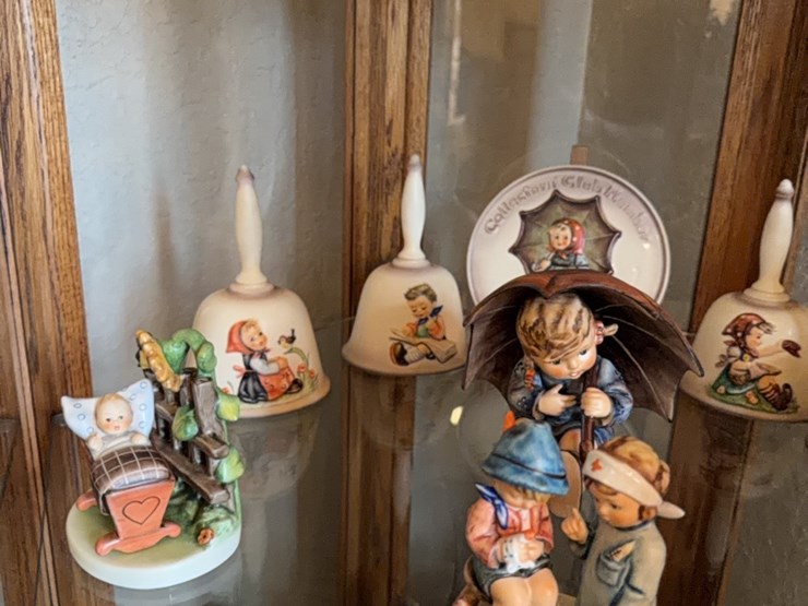 goebel,-west-germany-pieces.--winning-bidder-takes-everything-(-10-pieces)-image-1