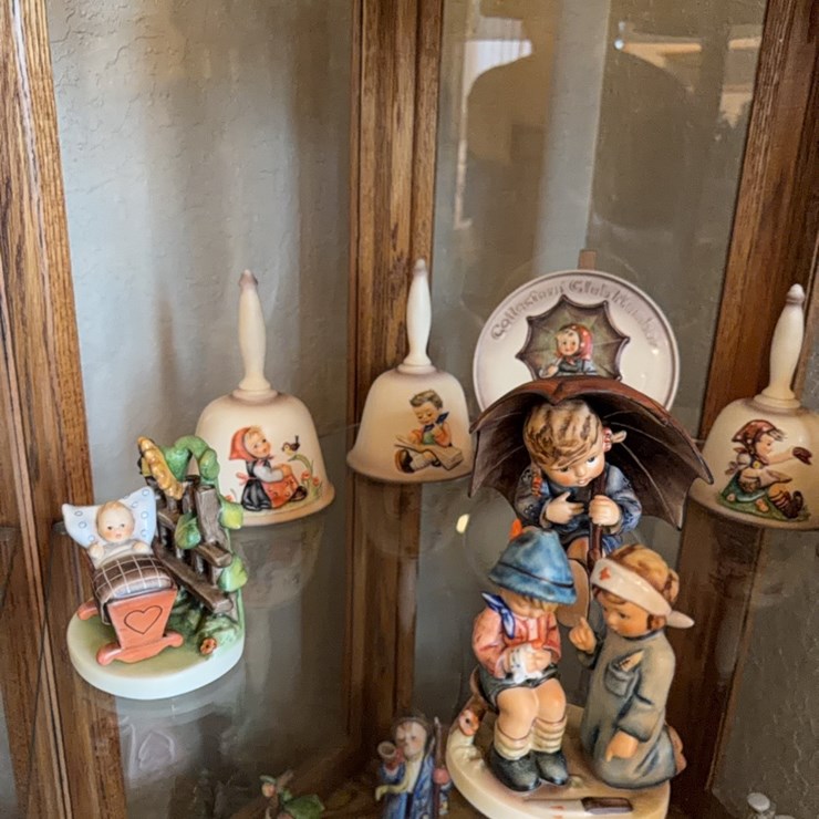 Goebel, West Germany pieces.  Winning bidder takes everything ( 10 pieces)