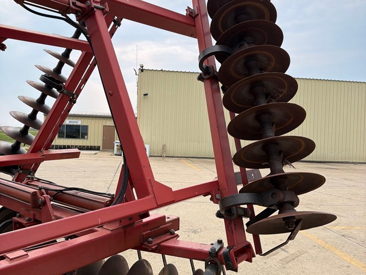 case-ih-3900-image-10