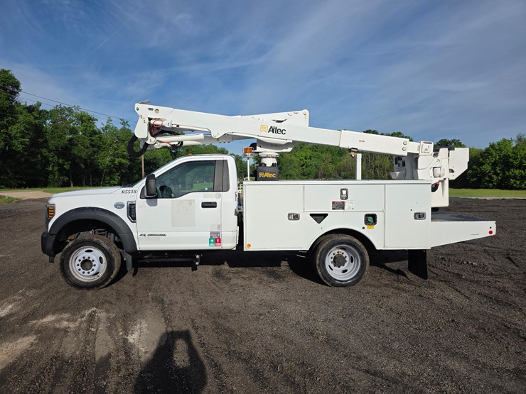 ford-f550-image-2