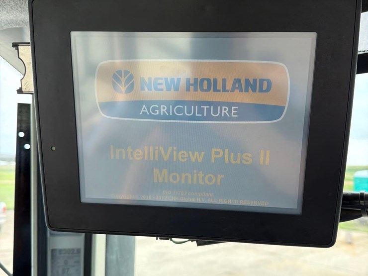 2009-new-holland-t8050-image-49