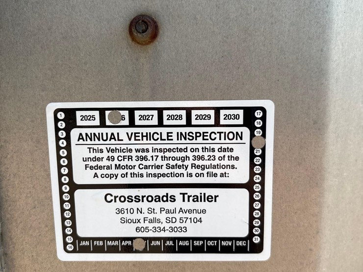 2016-merrit-102"-x-48ft-semi-livestock-trailer-image-24