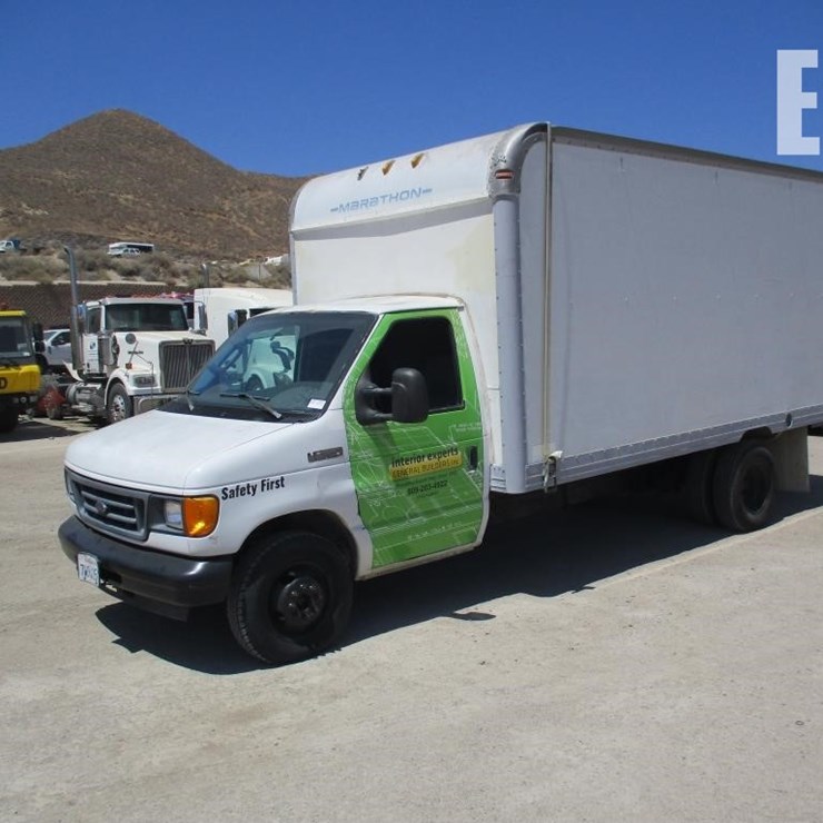 2006 FORD E450