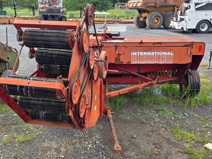 internatinal-435i-square-baler-image-17