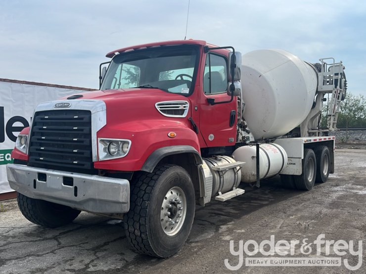 2018-freightliner-114sd-image-1