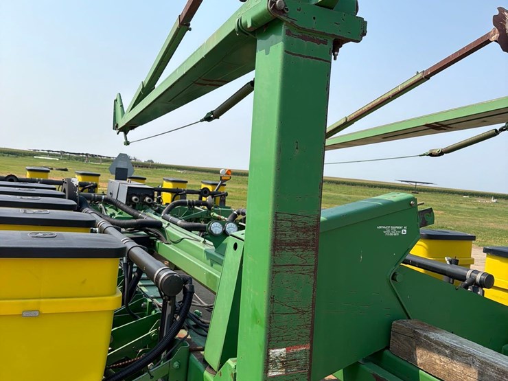 1994-john-deere-7200-image-24