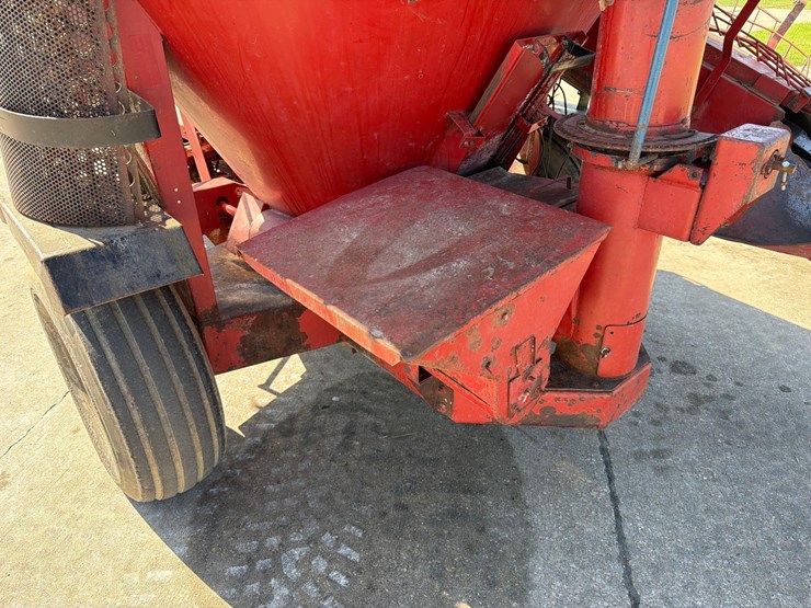 case-ih-1250-image-7