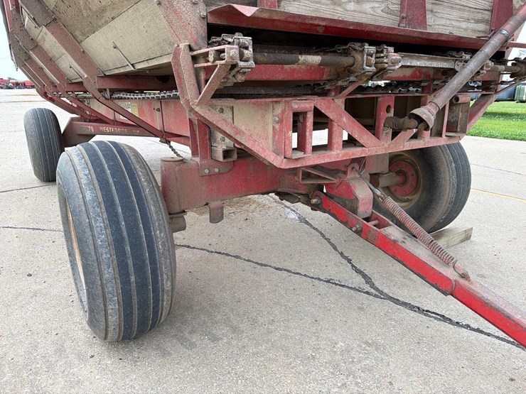 roorda-16ft-rear-unload-silage-wagon-image-10