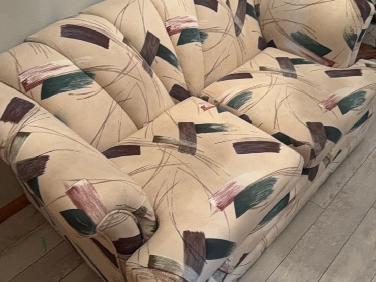 loveseat-image-13