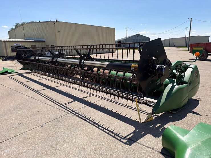 john-deere-630f-image-3