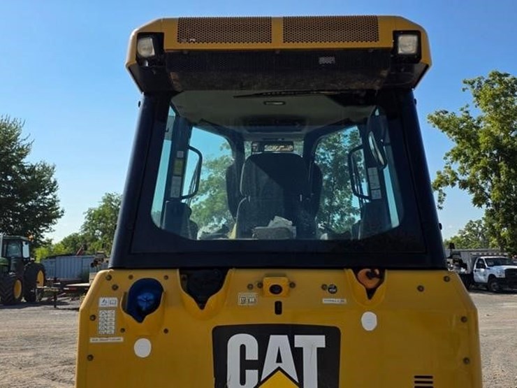 2020-caterpillar-d5k2-lgp-image-28