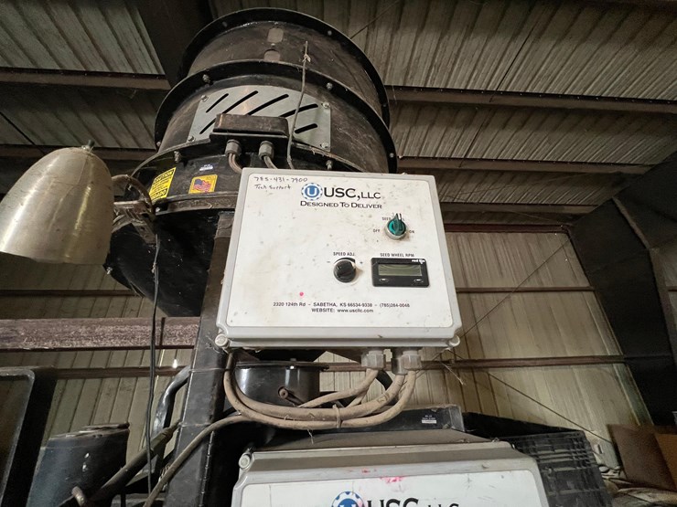 usc-800-seed-treater-with-guardrails-and-screen-image-3