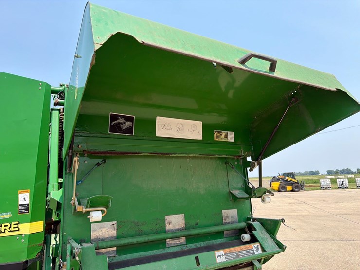 john-deere-582-image-31