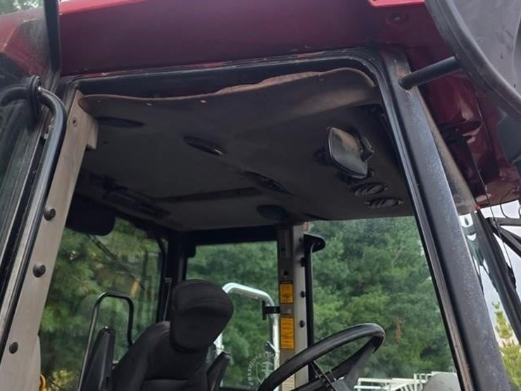 case-ih-jx100u-image-44