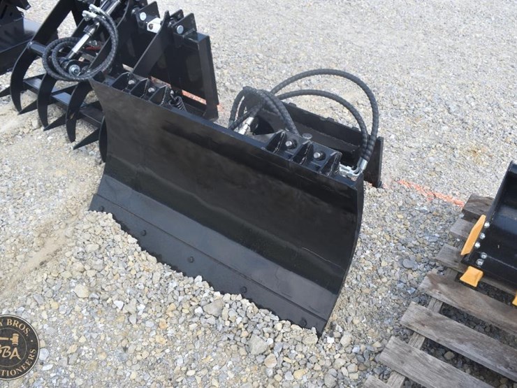sdlanch-mini-snow-blade-/-push-plow-attachment-48515-image-1