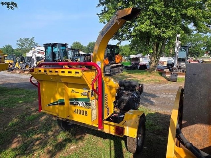 2016-vermeer-bc700xl-image-3
