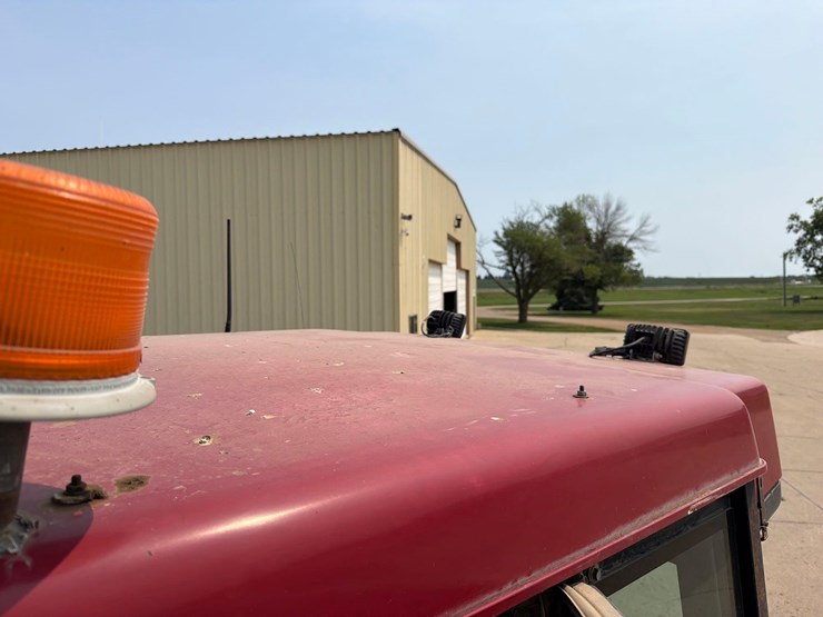 case-ih-7140-image-50