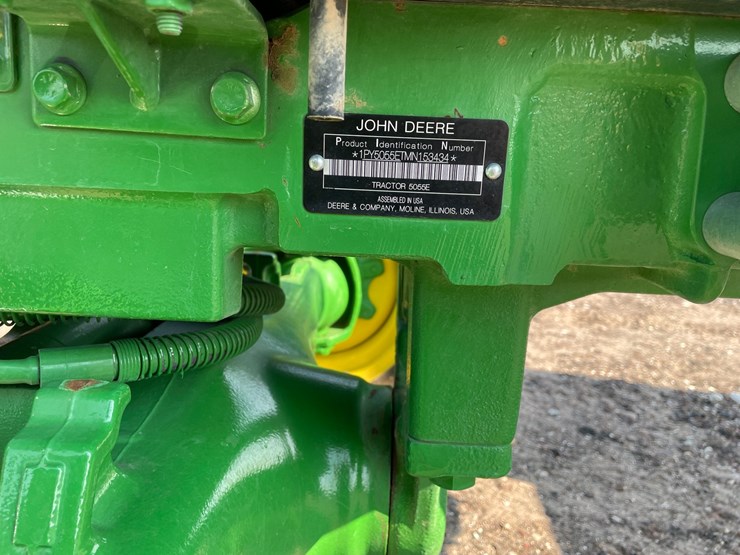 2022-john-deere-5055e-image-10