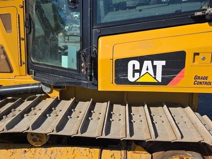 2020-caterpillar-d5k2-lgp-image-18