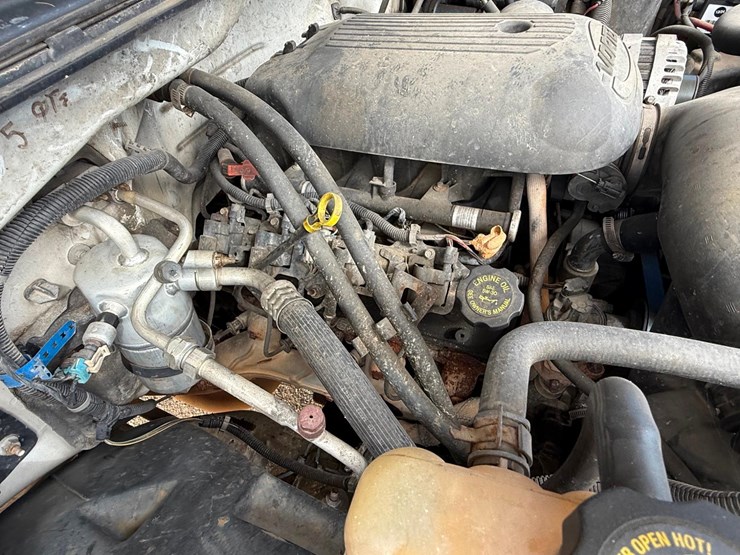 2002-gmc-2500hd-image-21