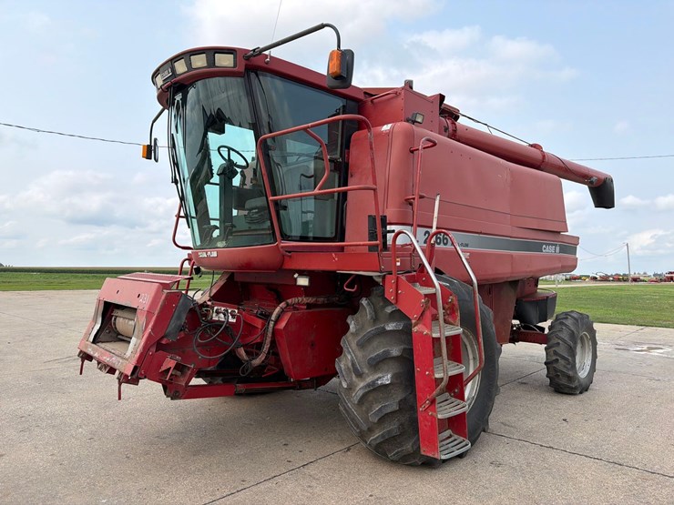 case-ih-2166-image-1