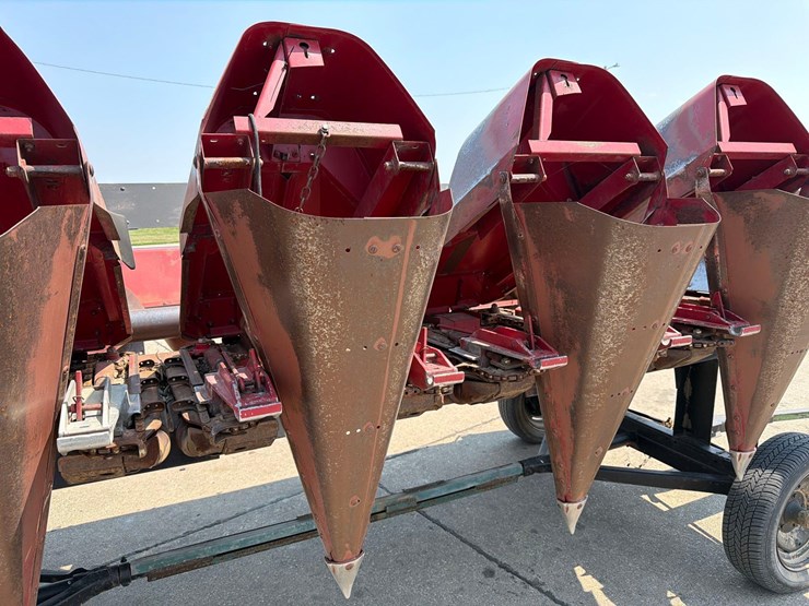 case-ih-1063-image-10