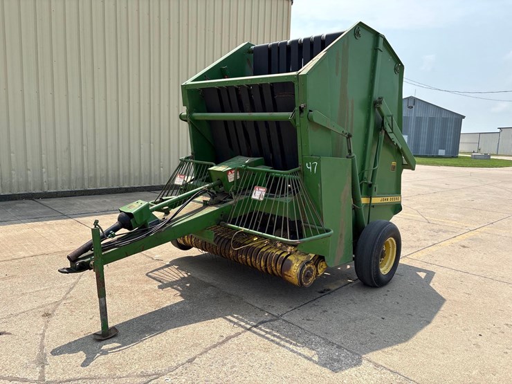john-deere-510-image-1