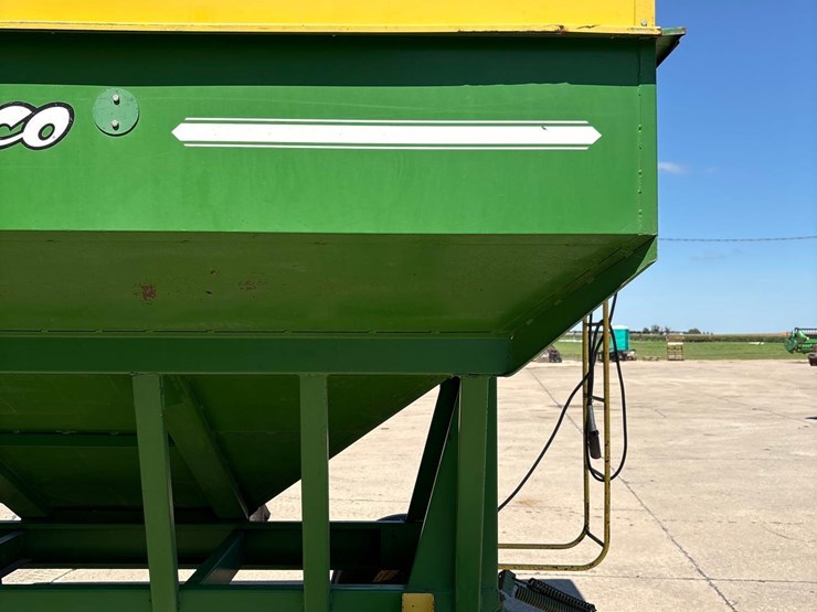 demco-325-image-7