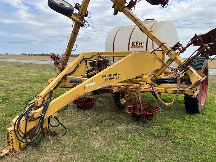 kbh-12-row-applicatior-image-1
