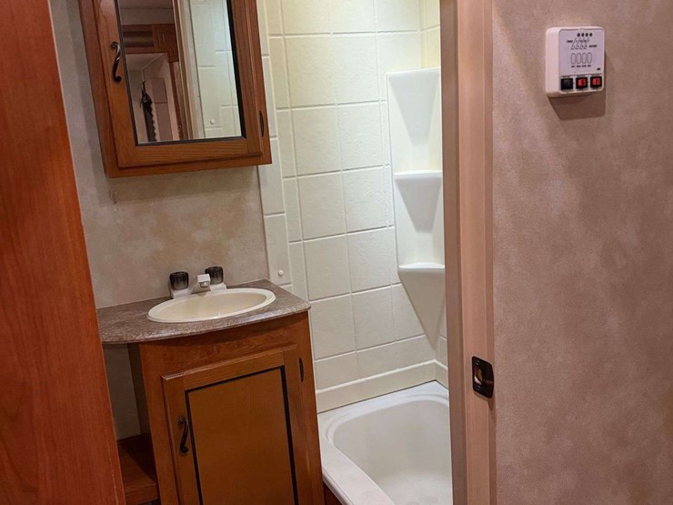 2011-coachmen-292bhds-camper-image-39