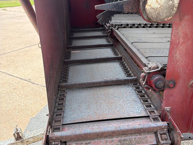 rex-14ft-front-unload-silage-wagon-image-22