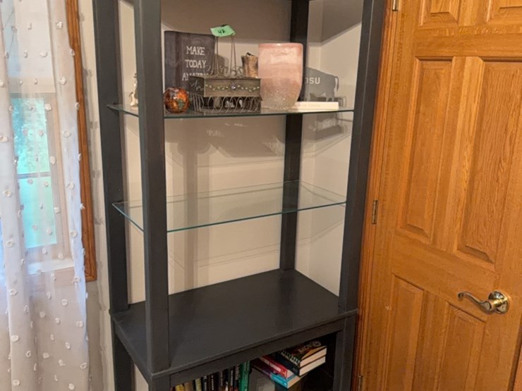6-foot-shelf,-excellent-quality,-grey,-has-glass-shelves-and-top-light---note:--lot-48-is-an-exact-match-to-this-one.-it-was-decided-to-sell-them-separate.-image-4