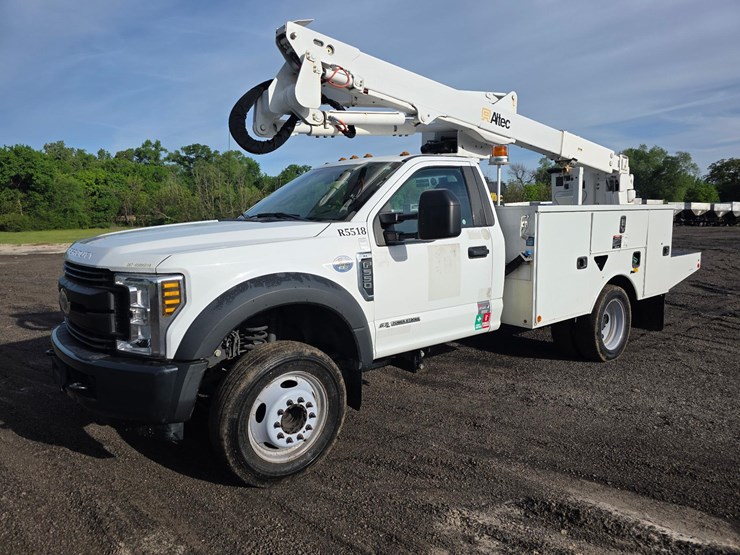 ford-f550-image-1