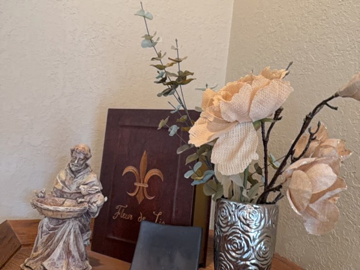 decor-for-top-of-curio-cabinet-image-4