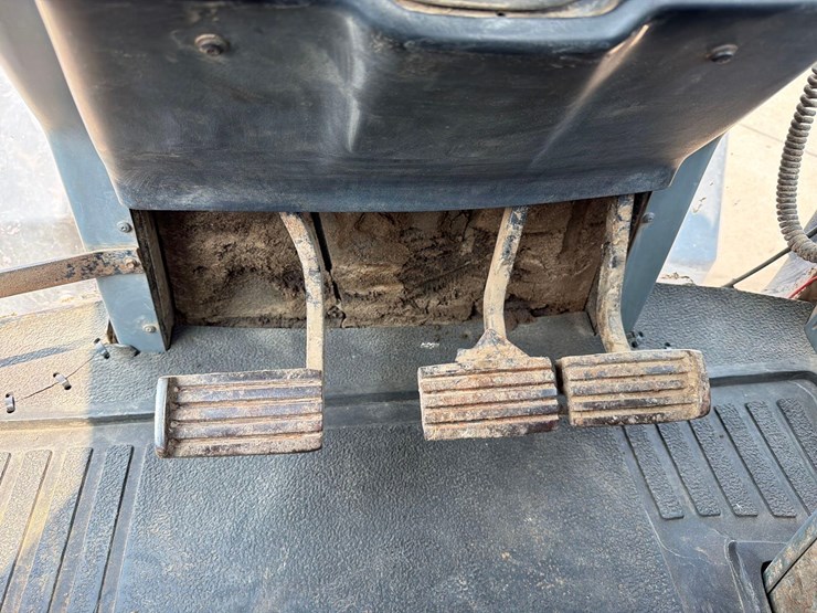 case-ih-7140-image-41
