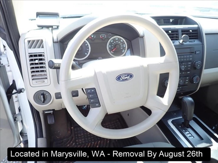 2012-ford-escape-image-7