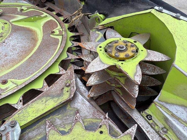 2019-claas-orbis-750-image-25