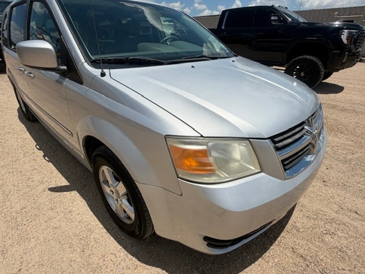 2009-dodge-grand-caravan-sxt-image-19