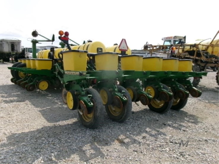 1995-john-deere-7200-image-12