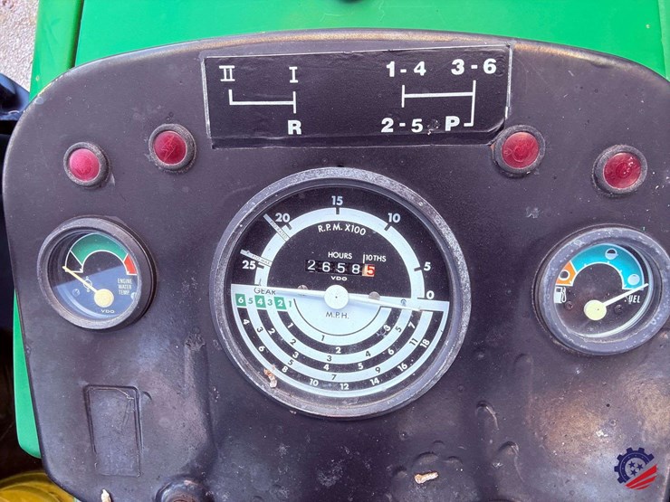 john-deere-2840-image-56