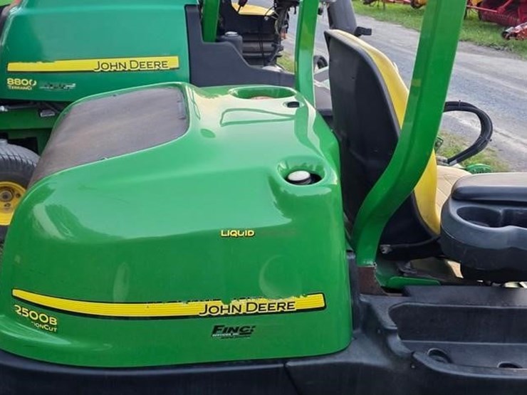 2009-john-deere-2500b-image-11