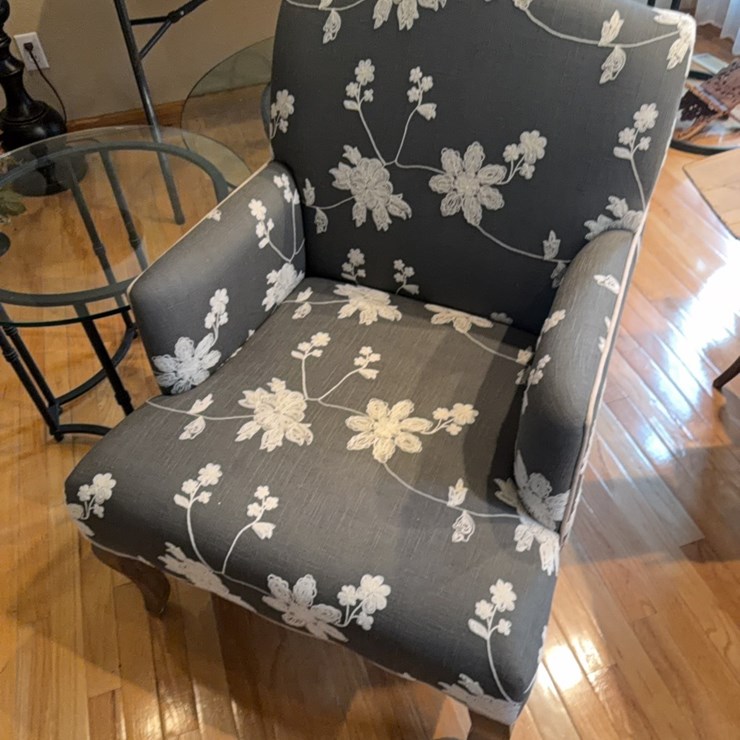 Wing back chair, new condition
