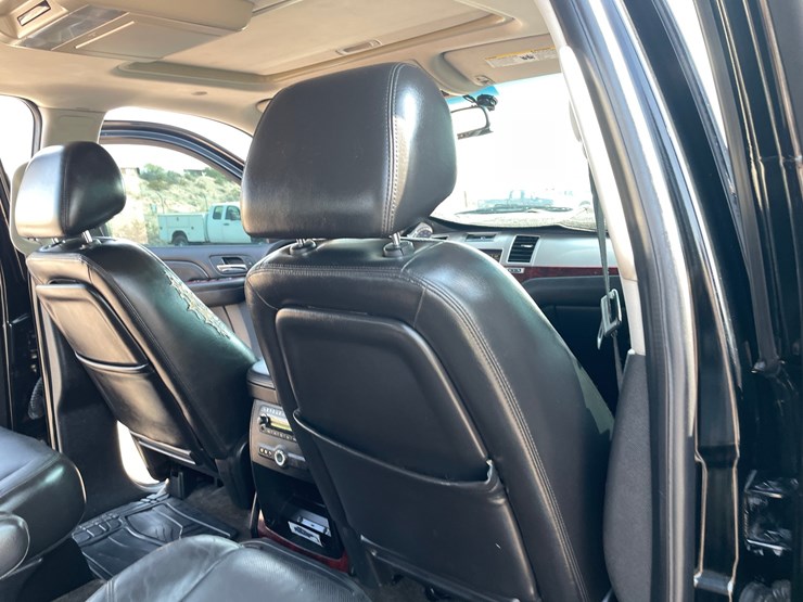 2009-cadillac-escalade-image-94