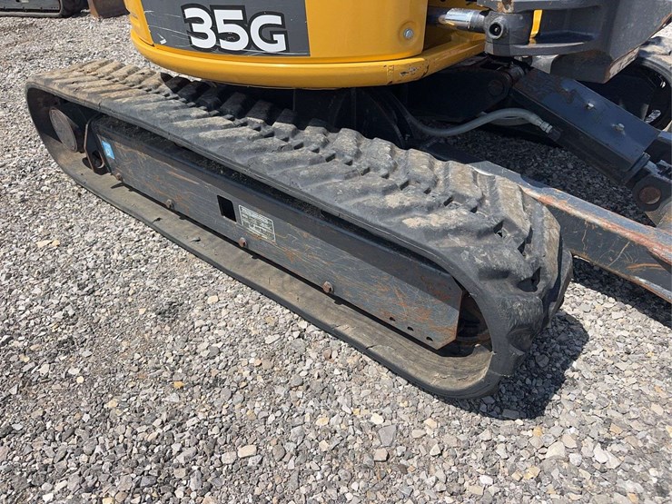 2020-deere-35g-image-17