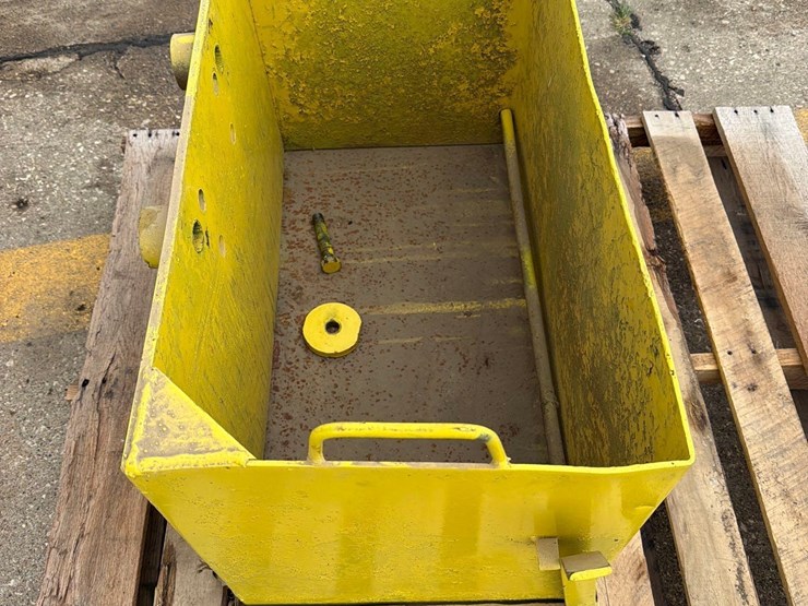 john-deere-16-image-3